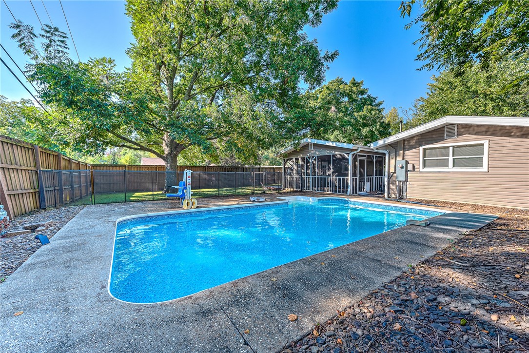 Maple Crest Add - Residential