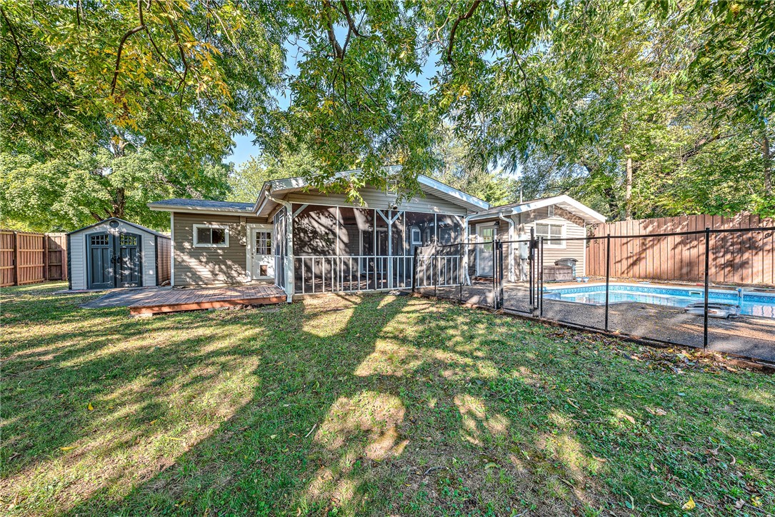 Maple Crest Add - Residential