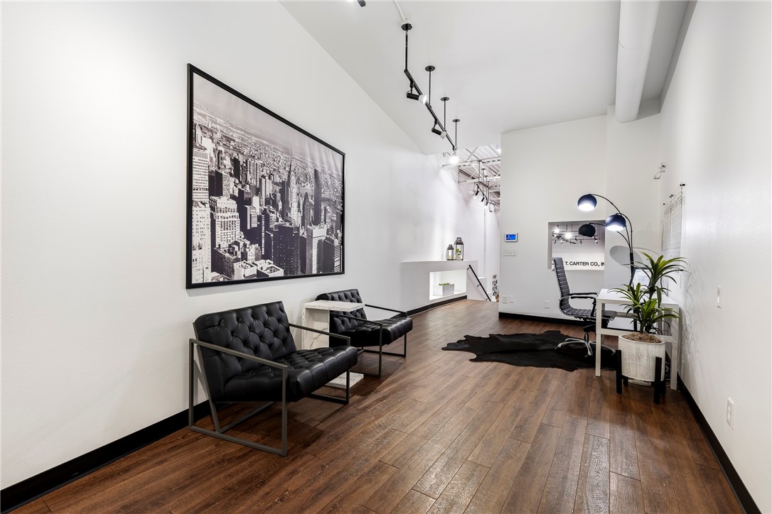 Located in the heart of Downtown Rogers, this executive office space offers an exceptional opportunity for your business to thrive. Set in a beautifully remodeled historic building, the space features exposed brick and a modern industrial design, blending timeless character with contemporary style. Positioned directly across from Frisco Park, Railyard Park, and the Butterfield Stage Live Music Venue, the location ensures high visibility and proximity to local attractions. Within walking distance, you'll find an array of bars, restaurants, and shops, making this a vibrant and dynamic environment for any business. Donāt miss the chance to establish or expand your business in one of Downtown Rogersā most sought-after locations. Modified Gross Lease.