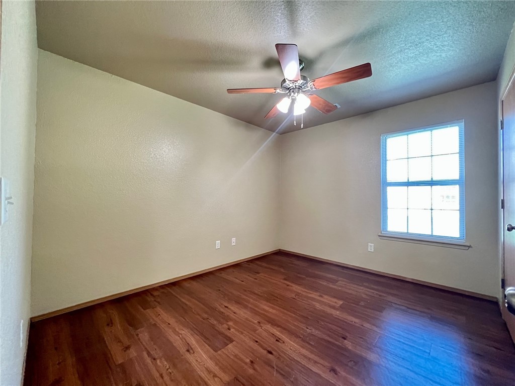 RESIDENCES AT CITY WEST SUB PH I, THE- - Residential Lease