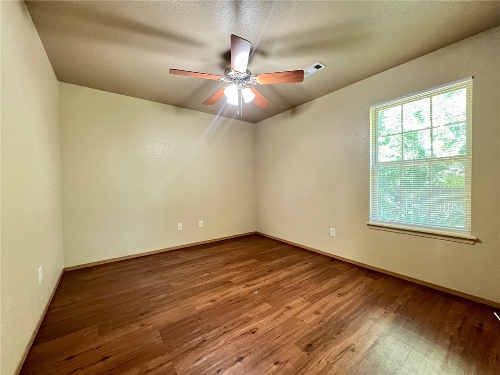 RESIDENCES AT CITY WEST SUB PH I, THE- - Residential Lease