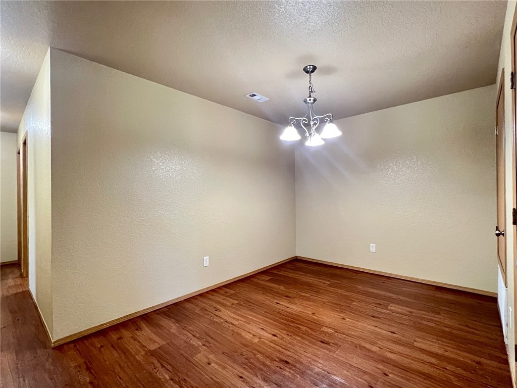 RESIDENCES AT CITY WEST SUB PH I, THE- - Residential Lease