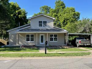 Newly remodeled 2,289 sq. ft. home, 3 bedroom, 3 full bath home, play room / sun room, carport and detached garage, new heat and air, new roof, new windows, new kitchen cabinets, new flooring. Close to everything in town.