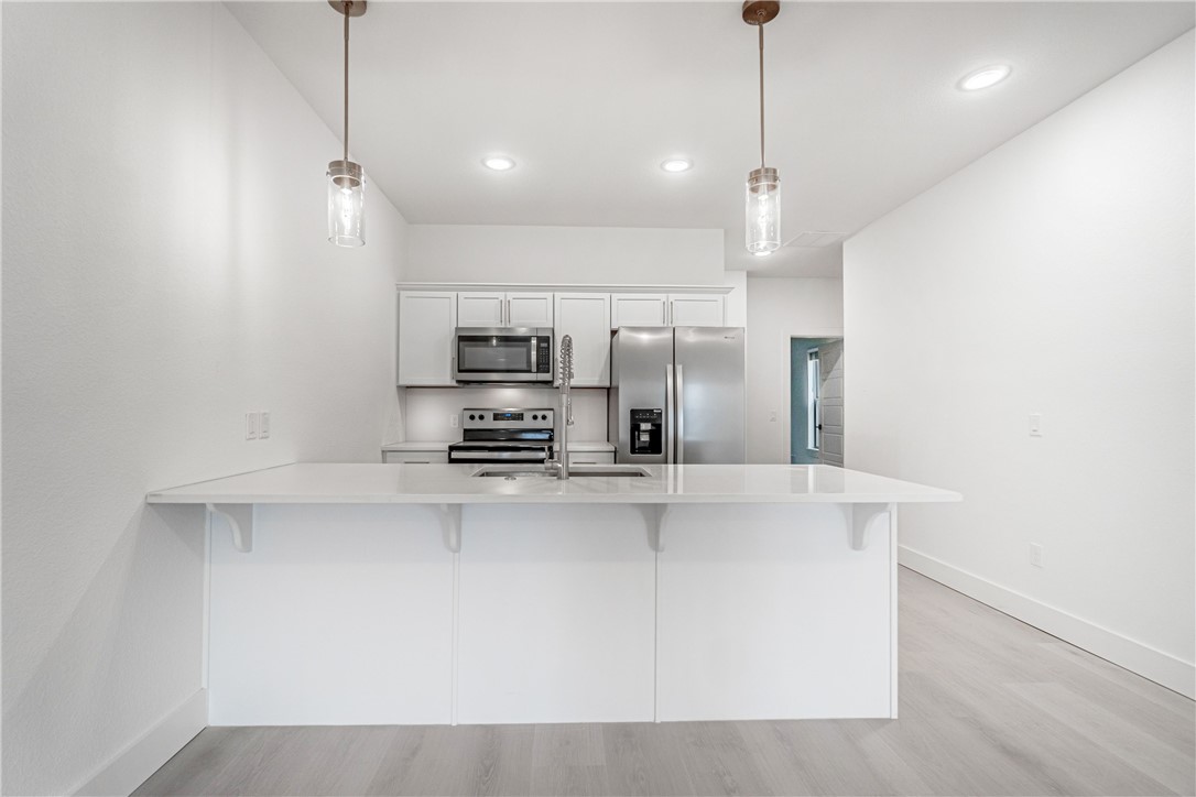 Pe Livingston Square Sub Bentonville - Residential Lease