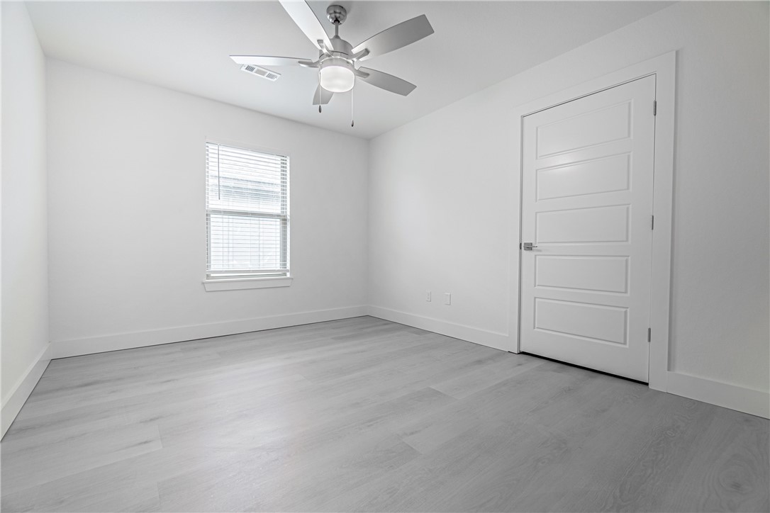 Pe Livingston Square Sub Bentonville - Residential Lease