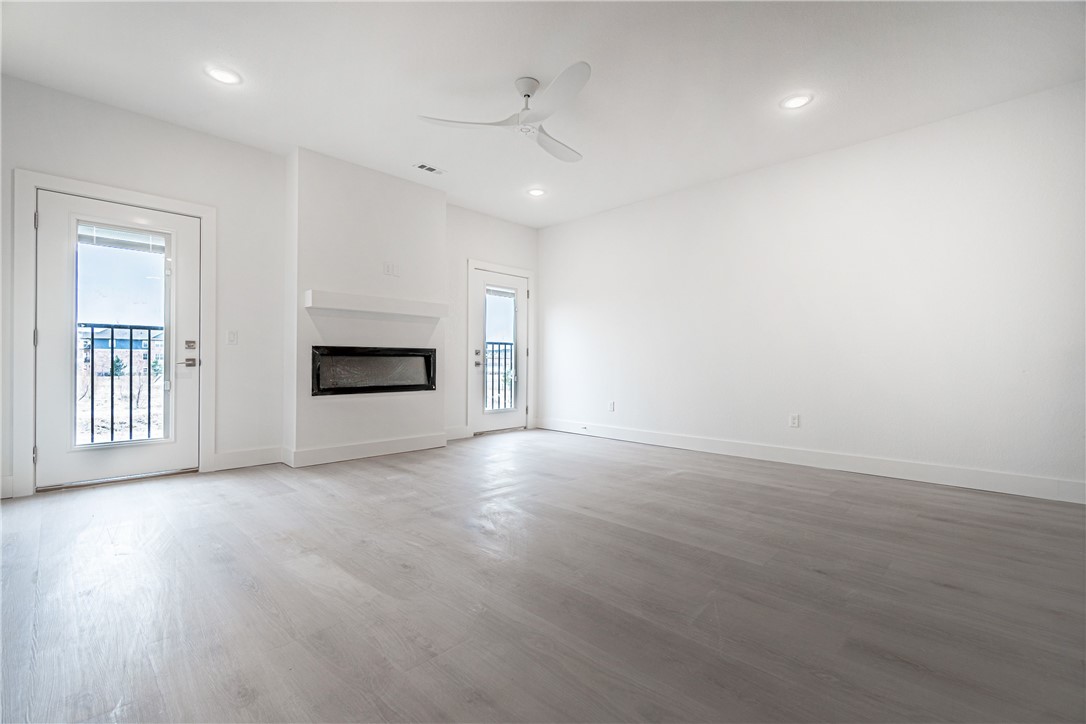 Pe Livingston Square Sub Bentonville - Residential Lease