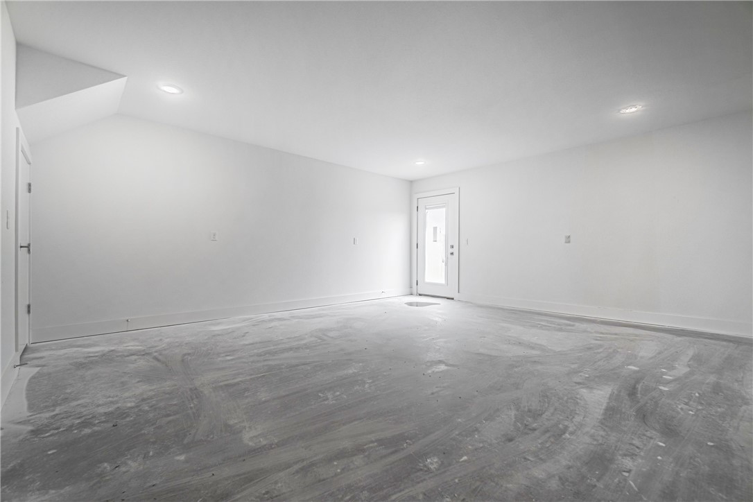 Pe Livingston Square Sub Bentonville - Residential Lease