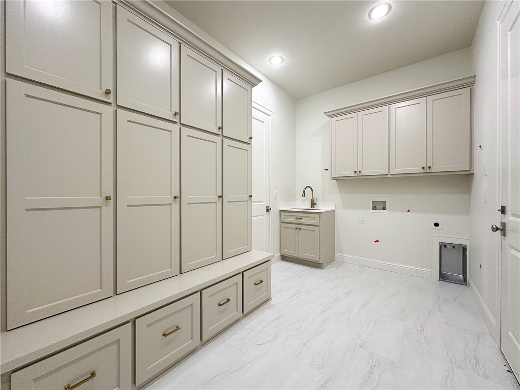County Line Square - Residential