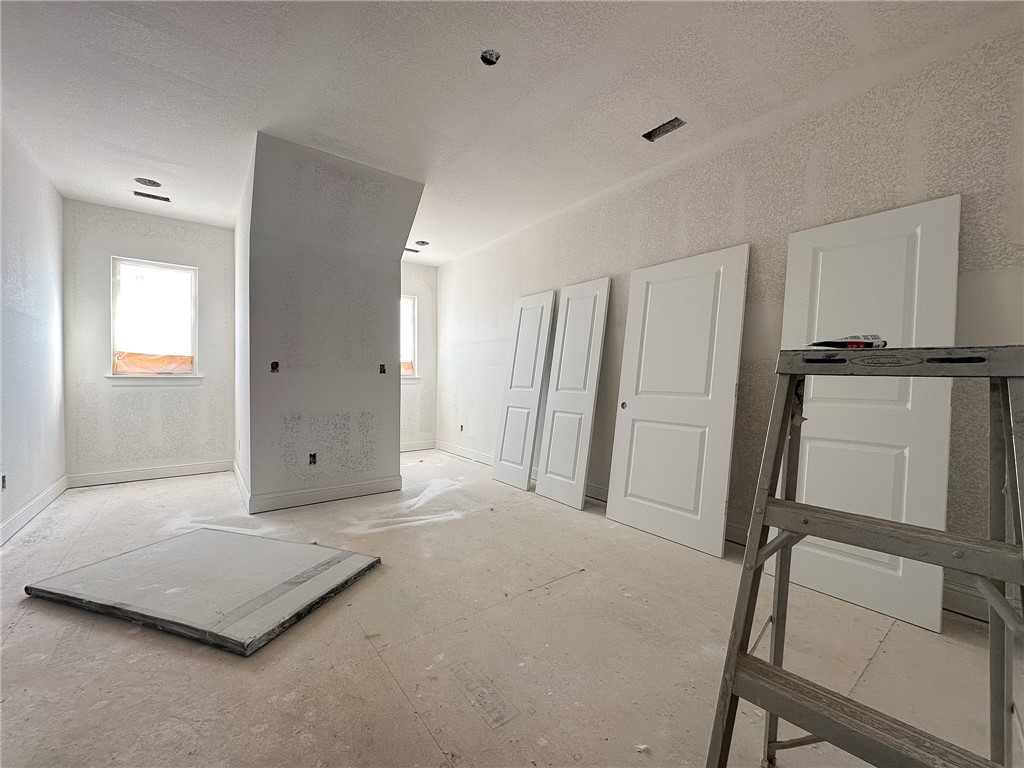 County Line Square - Residential