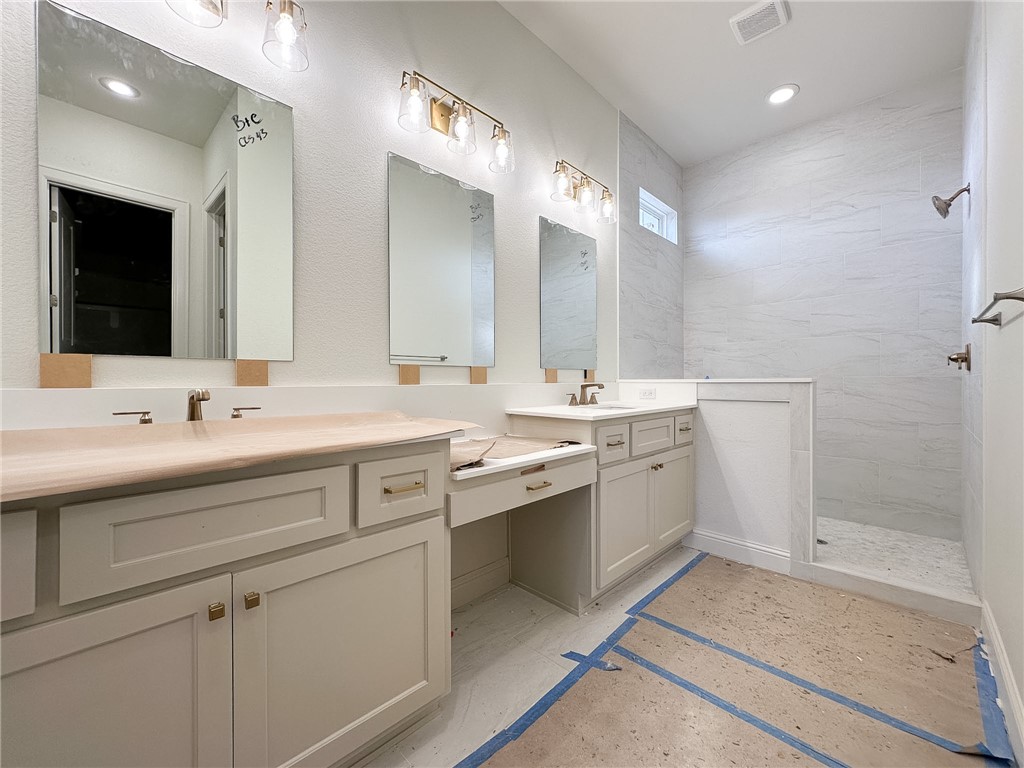 County Line Square - Residential