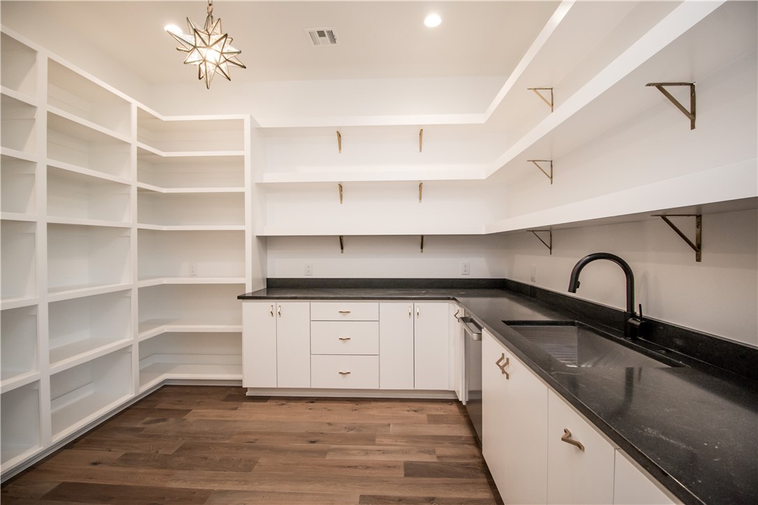 West End Acres - Residential