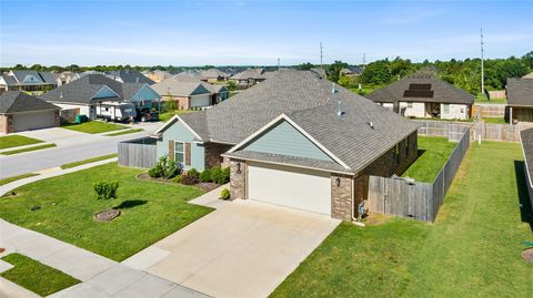 Single Family Residence in Tontitown AR 1051 Jameson Street 27.jpg