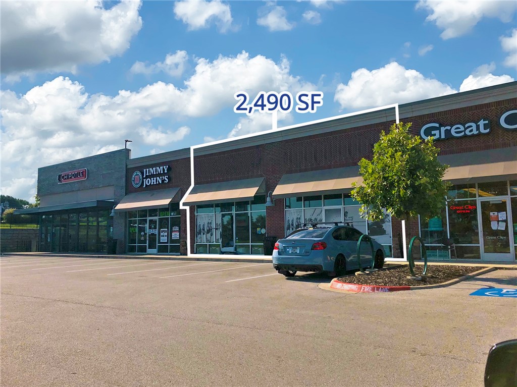 Fayetteville Outlots - Commercial Lease