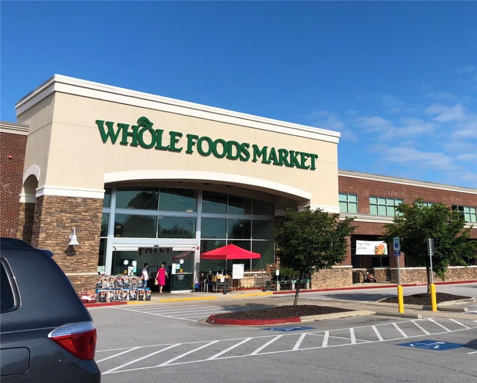 Fayetteville Outlots - Commercial Lease