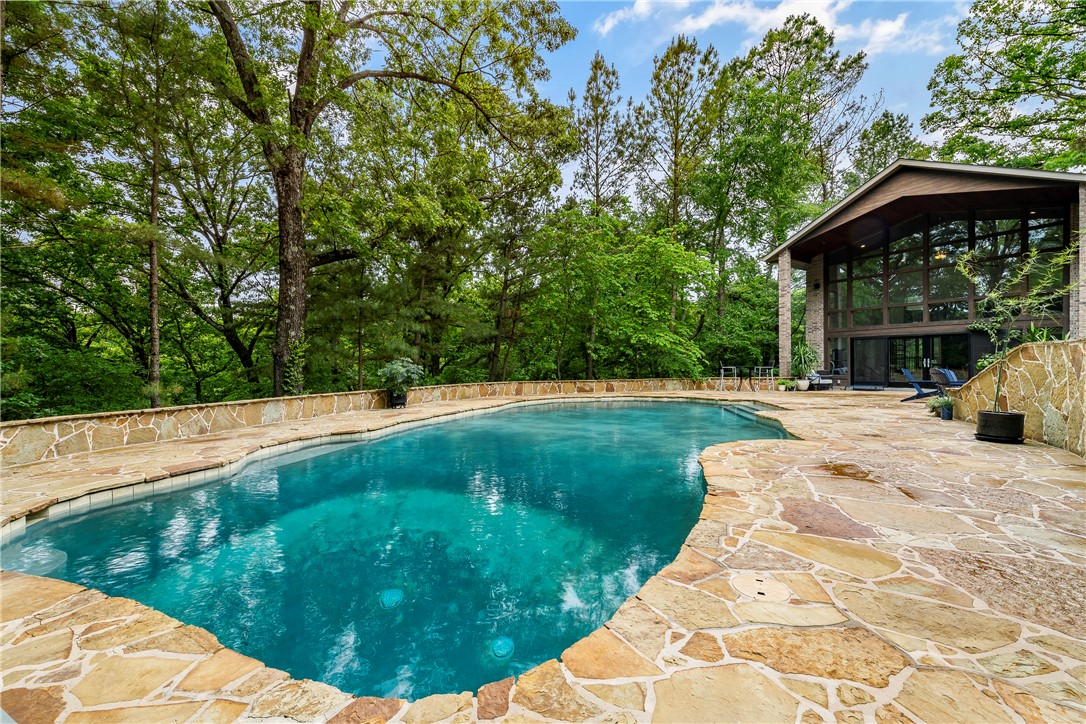 Heathrow Sub Bentonville - Residential