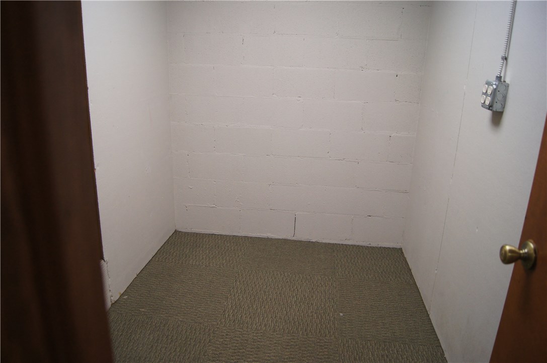 Holcombs First Rep - Commercial Lease