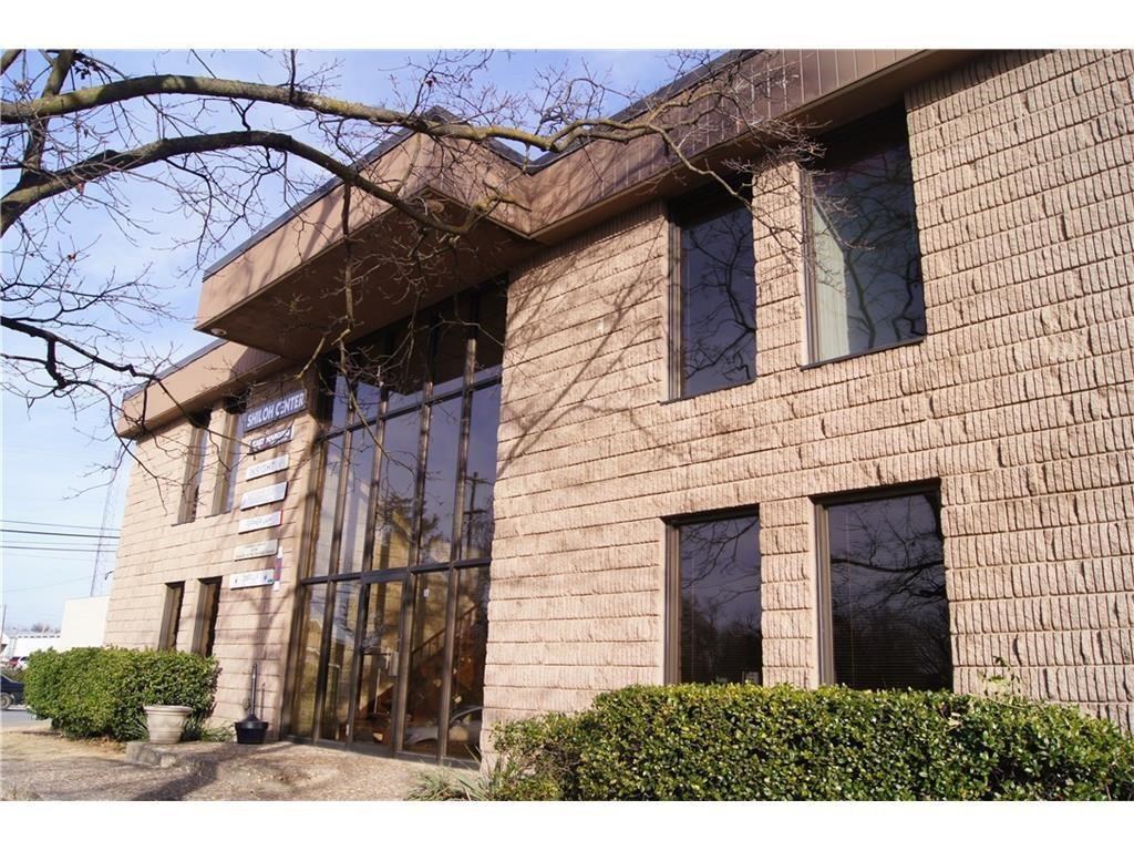 Holcombs First Rep - Commercial Lease