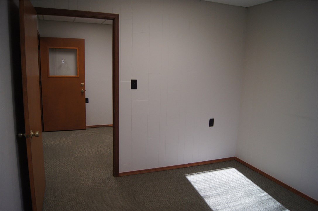 Holcombs First Rep - Commercial Lease