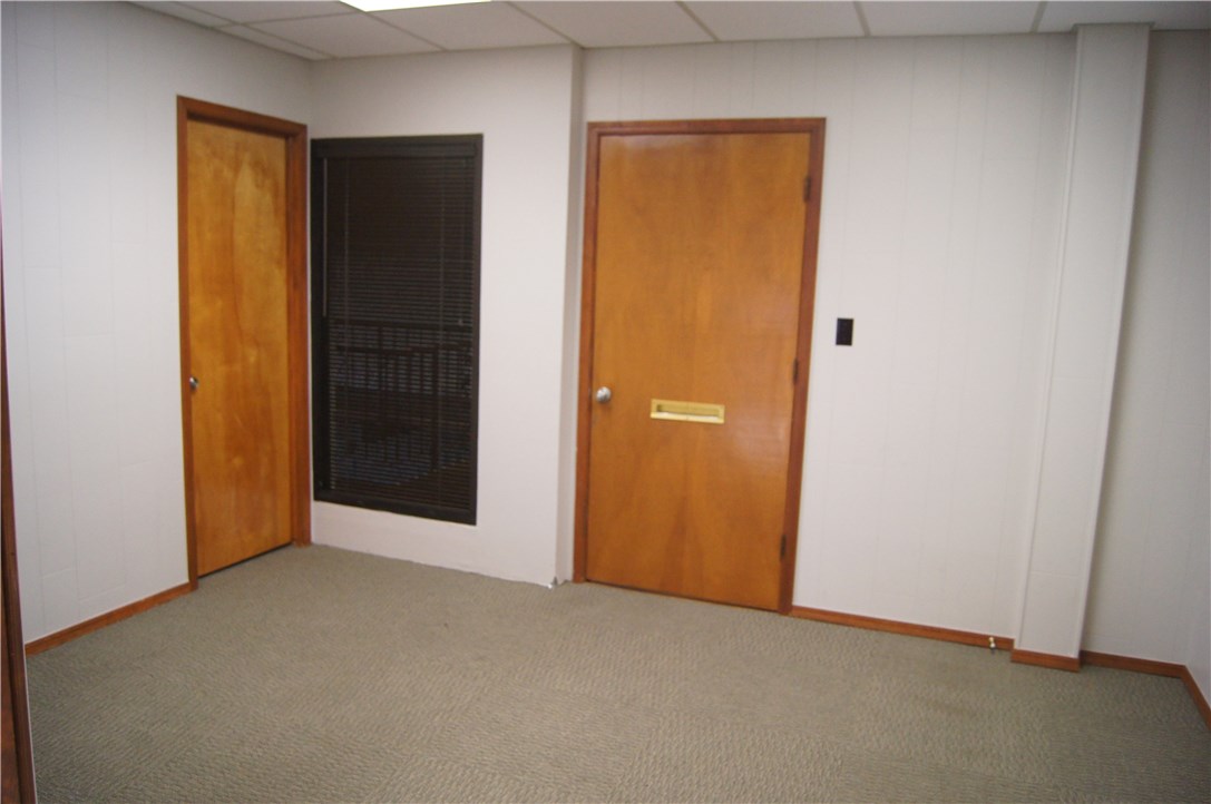 Holcombs First Rep - Commercial Lease