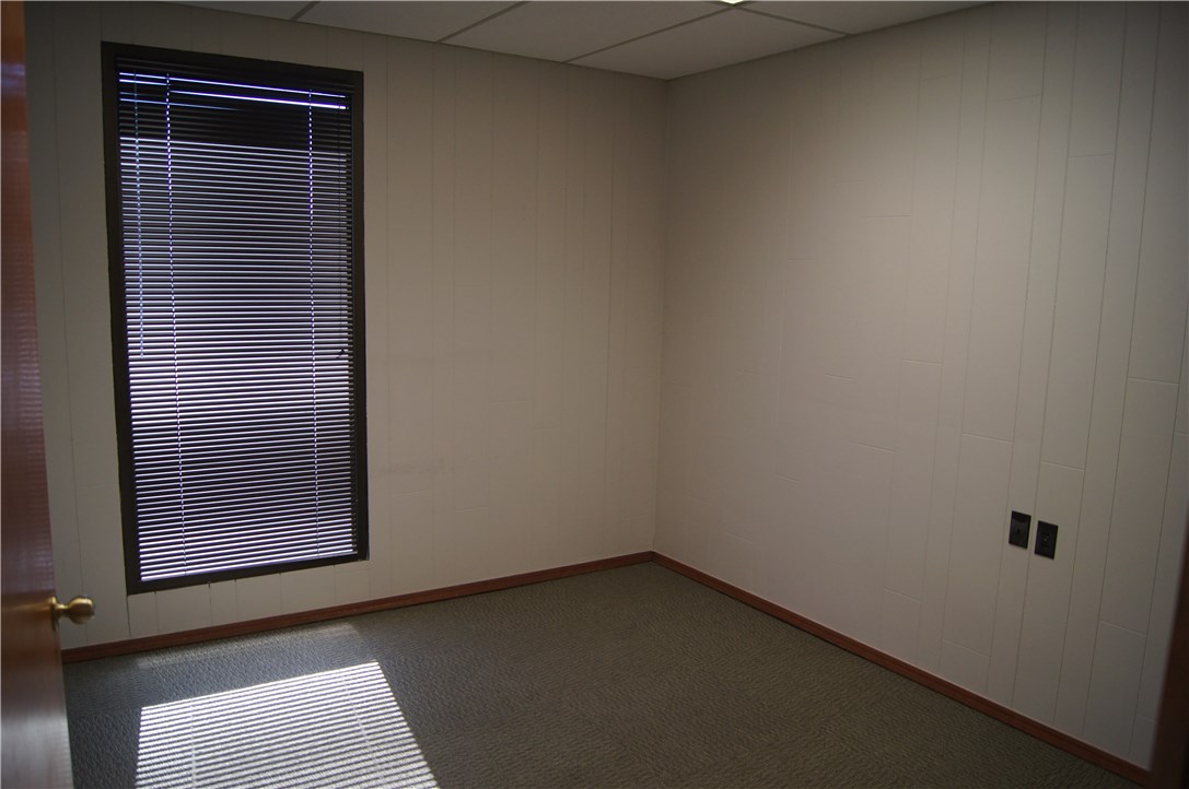 Holcombs First Rep - Commercial Lease