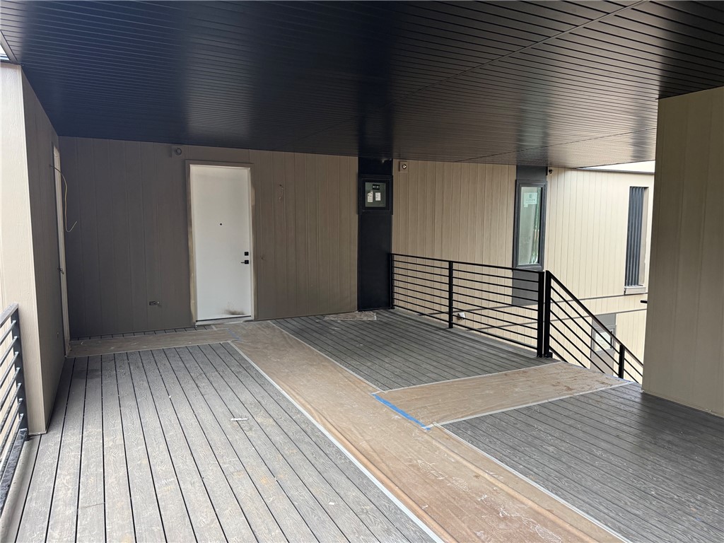 12-16-31 FAYETTEVILLE OUTLOTS - Residential