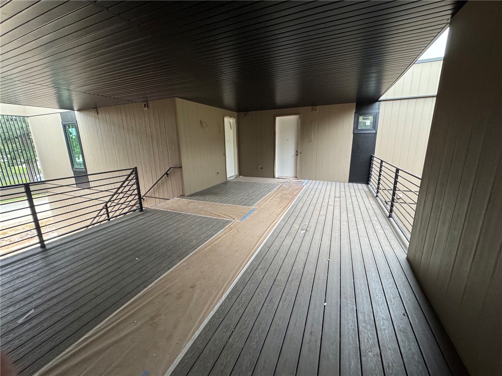 12-16-31 FAYETTEVILLE OUTLOTS - Residential