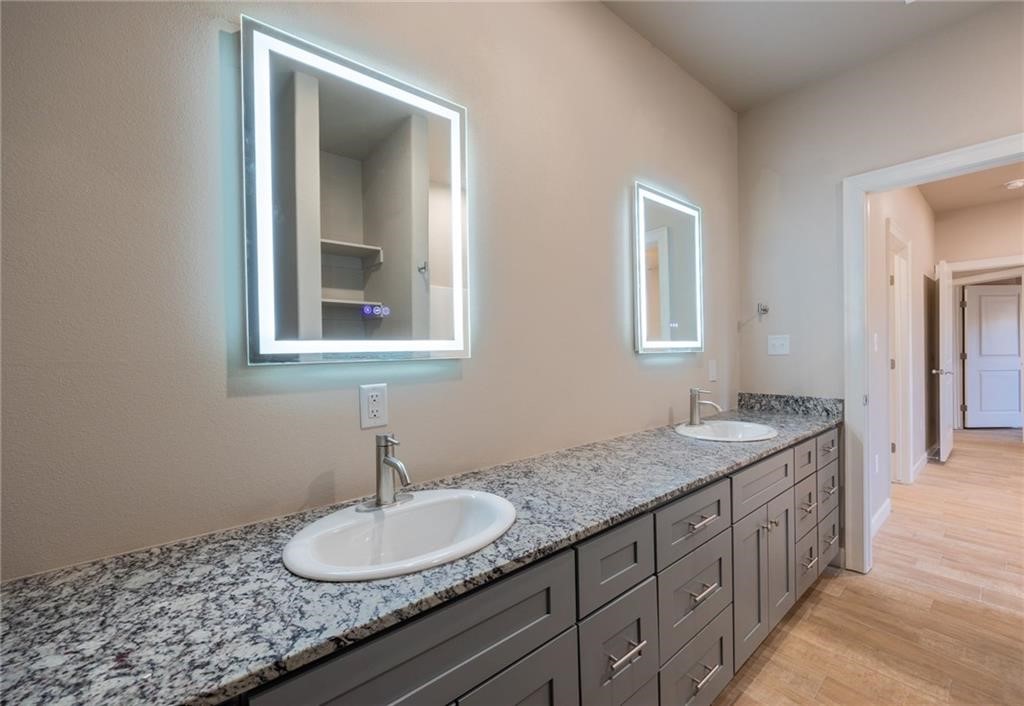 Valley Oaks - Residential Lease