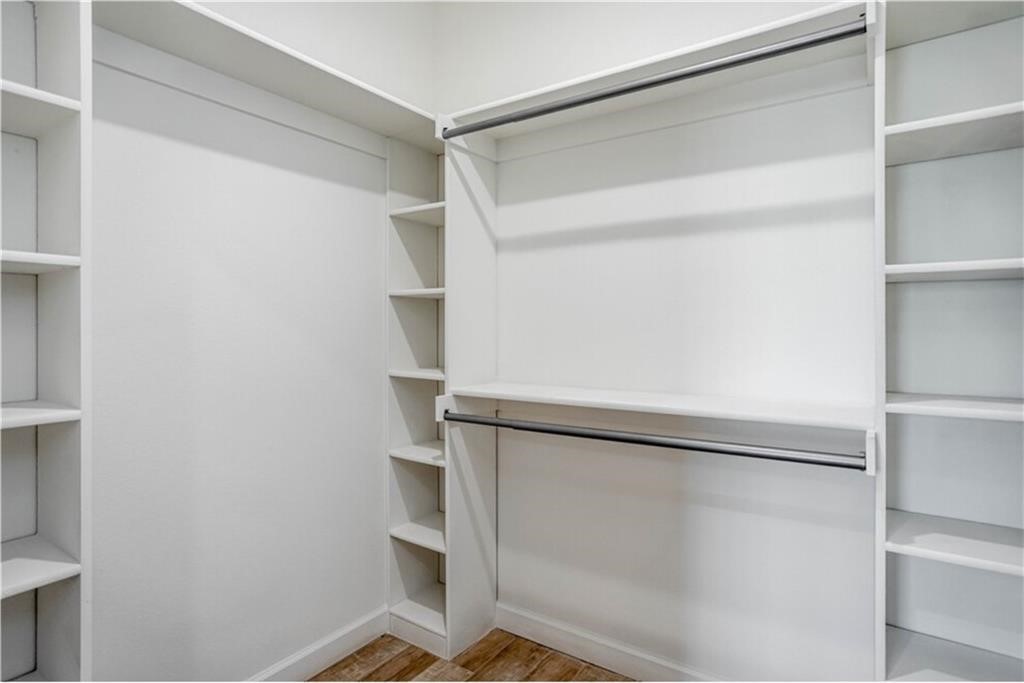 Valley Oaks - Residential Lease