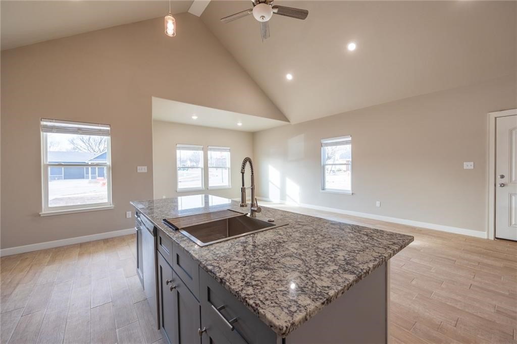 Valley Oaks - Residential Lease