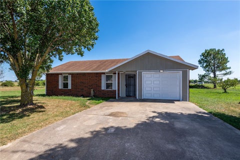 Photo of 428 Southland Street, Centerton, AR 72719 (MLS # 1360859)