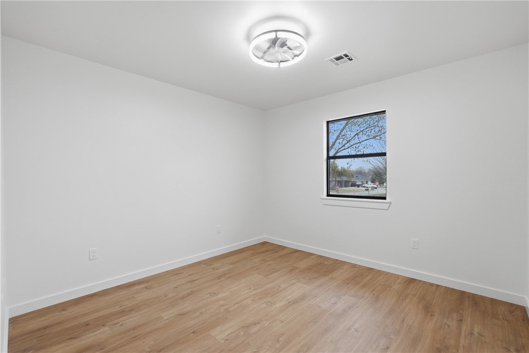 Pine Meadow Add Rogers - Residential