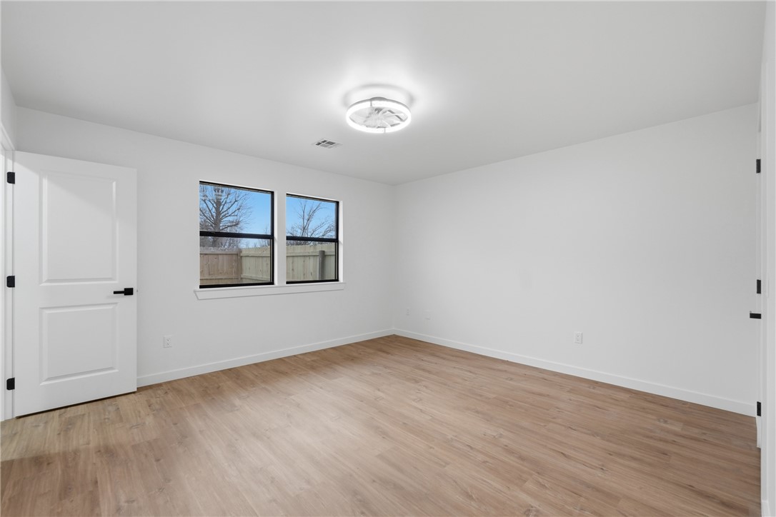 Pine Meadow Add Rogers - Residential