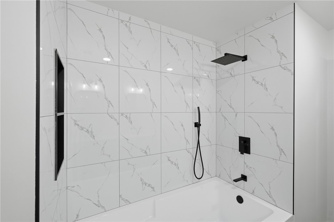 Pine Meadow Add Rogers - Residential