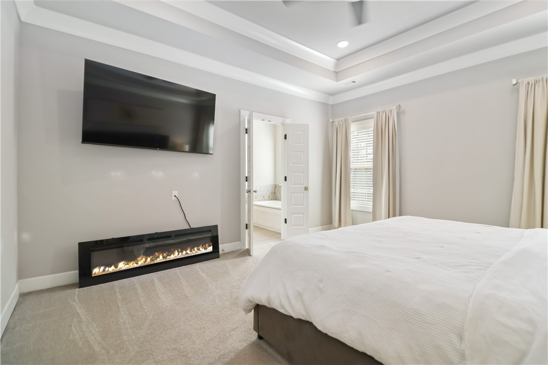 Woodhaven Manor Sub Rogers - Residential