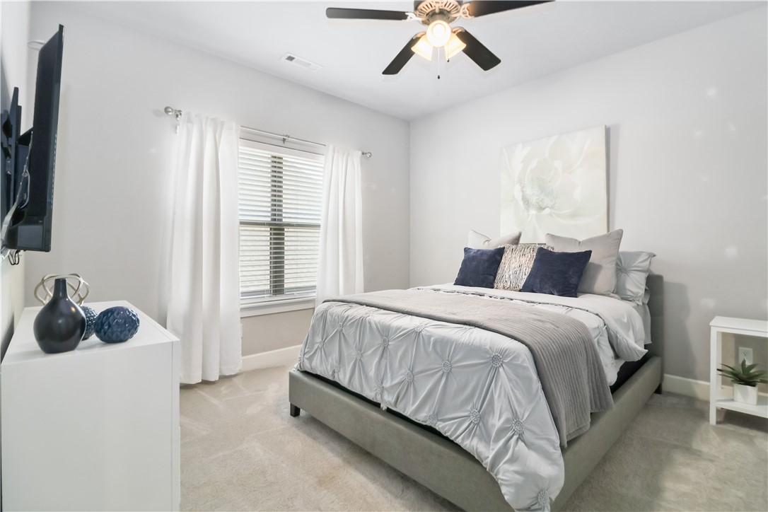 Woodhaven Manor Sub Rogers - Residential