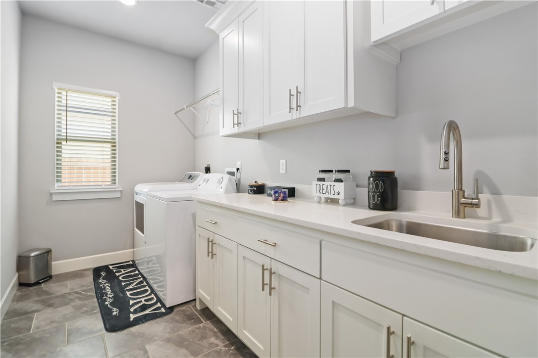 Woodhaven Manor Sub Rogers - Residential