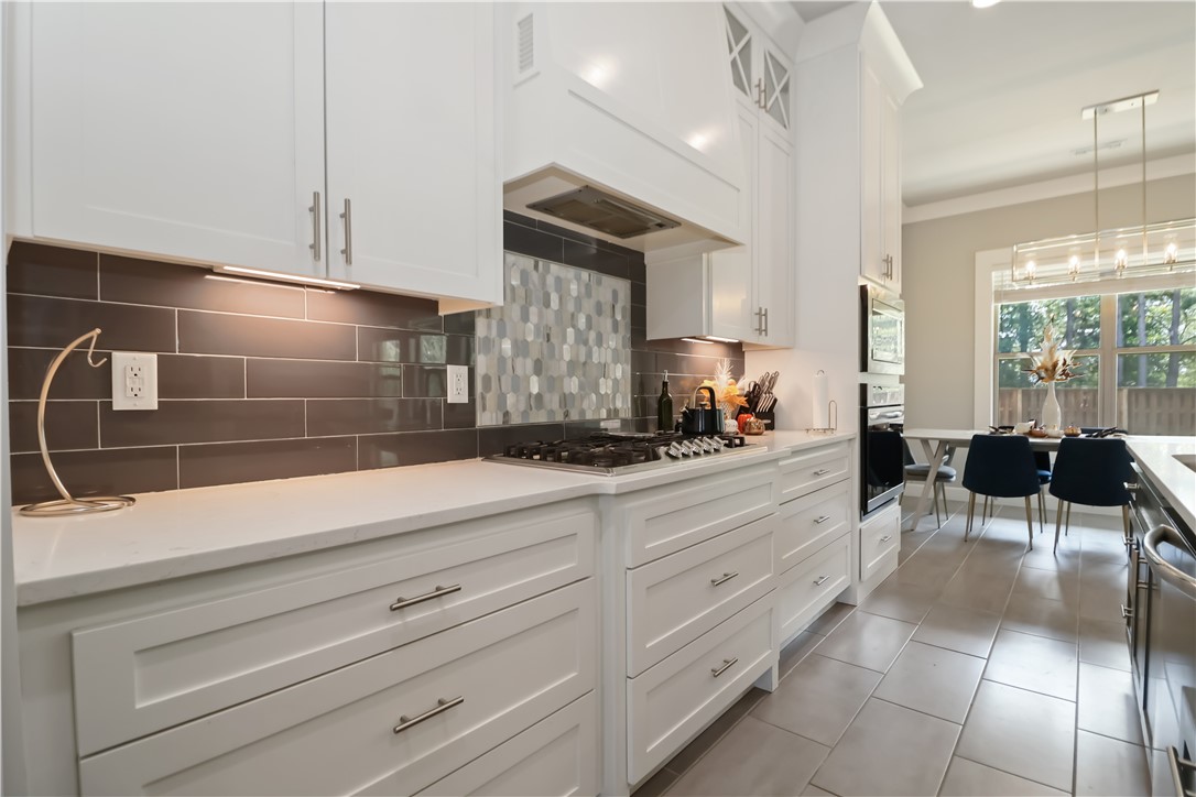 Woodhaven Manor Sub Rogers - Residential