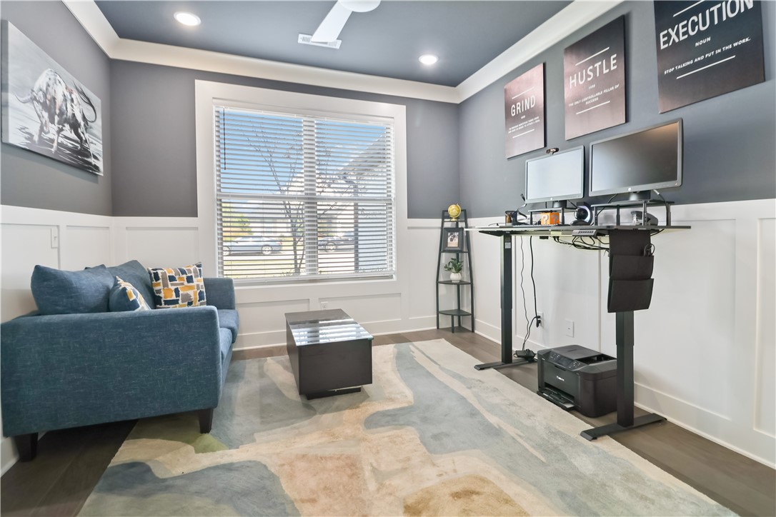 Woodhaven Manor Sub Rogers - Residential
