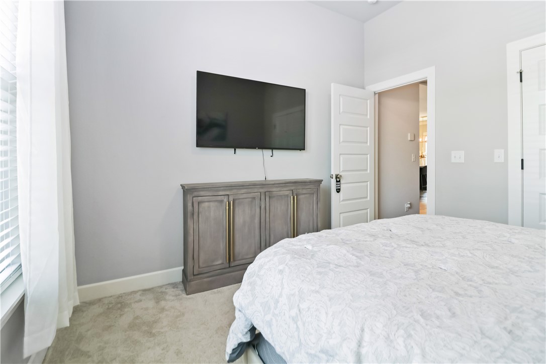 Woodhaven Manor Sub Rogers - Residential