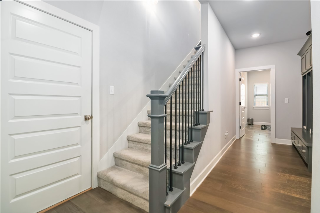 Woodhaven Manor Sub Rogers - Residential