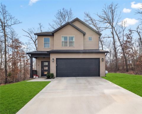 Photo of 8 Rath Drive, Bella Vista, AR 72715 (MLS # 1335469)