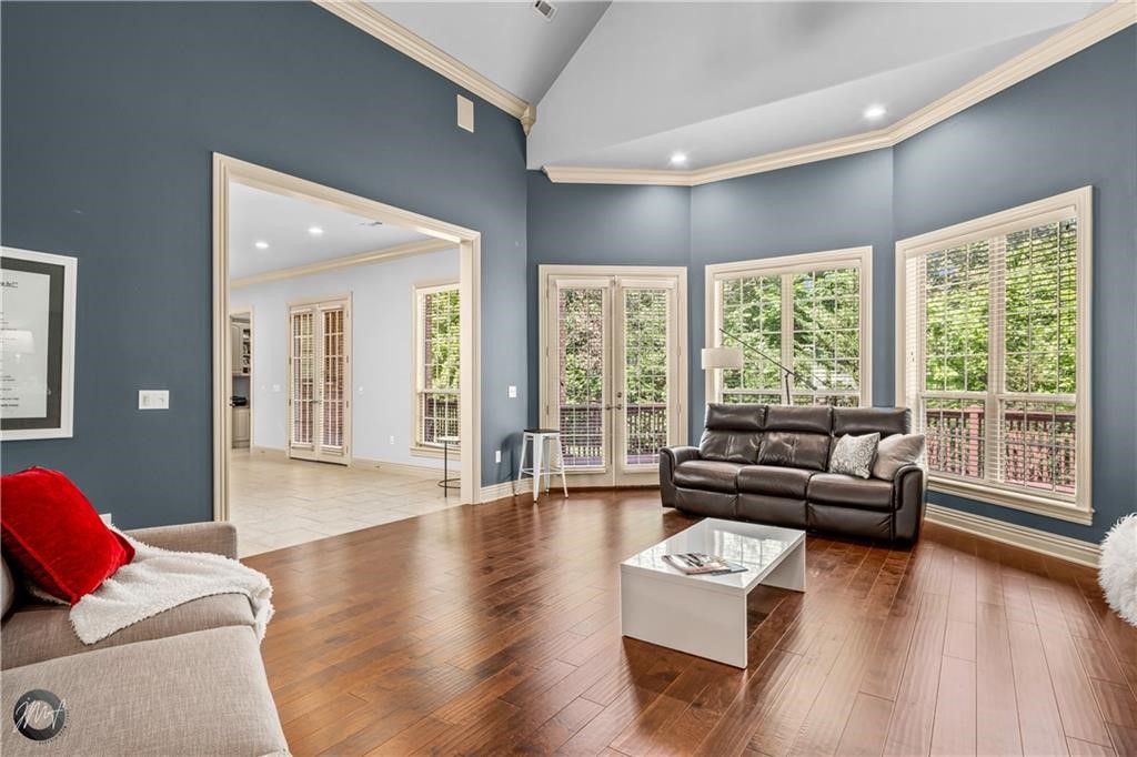Pinnacle Gardens Sub Rogers - Residential