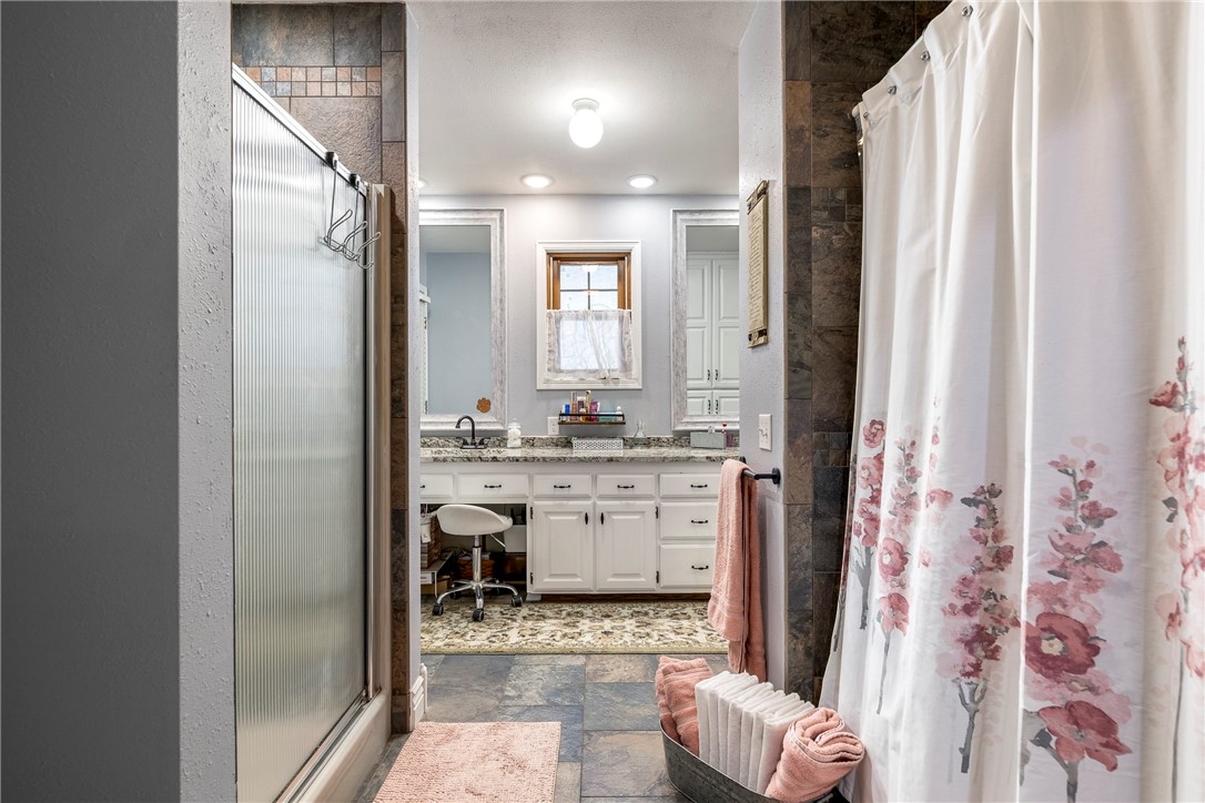 Gravette - Residential