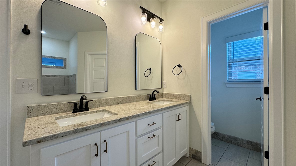 Iveys Ph Iii, The Rogers - Residential Lease