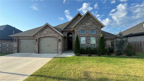 Photo of 5806 W Red Maple Drive, Rogers, AR 72758 (MLS # 1336732)