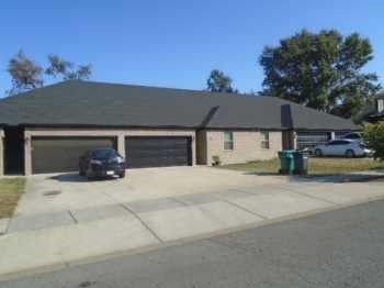 Charming and spacious 3 bed, 2 bath Rental in the heart of Rogers. Centrally located and close to everything Rogers has to offer. Unit has lots of amenities like an open floor plan, granite countertops, 2 car garage, 6ft privacy fenced back yard just to name a few.