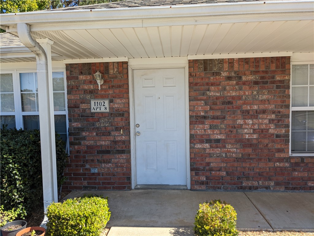 Cute 2-bedroom 2-bath 4 plex. Luxury vinyl plank in living area. Waking distance to parks, bike trails, and schools. Refrigerator conveys. Split floor plan.