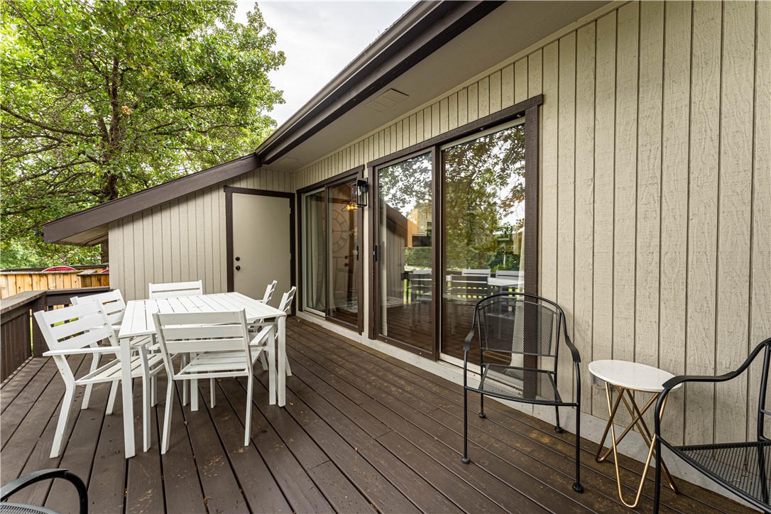 Melanie Courts-Bvv - Residential