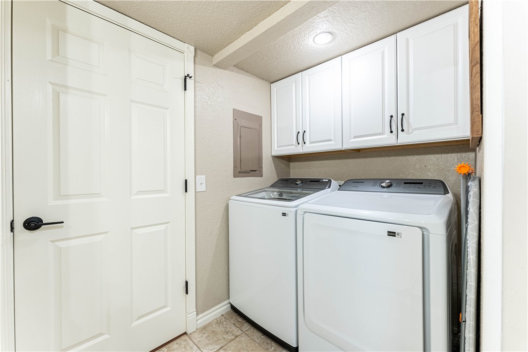 Melanie Courts-Bvv - Residential