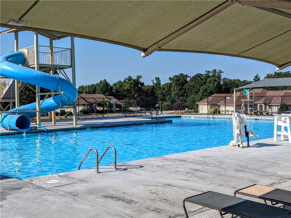 Melanie Courts-Bvv - Residential